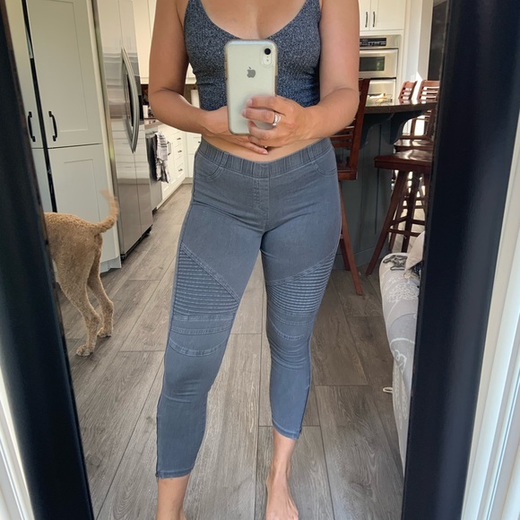 Chelsea Cropped Pant - Picture 1 of 3